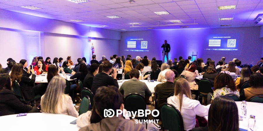 Registro oficial do Palco Mentoria do PlayBPO Summit 2025
